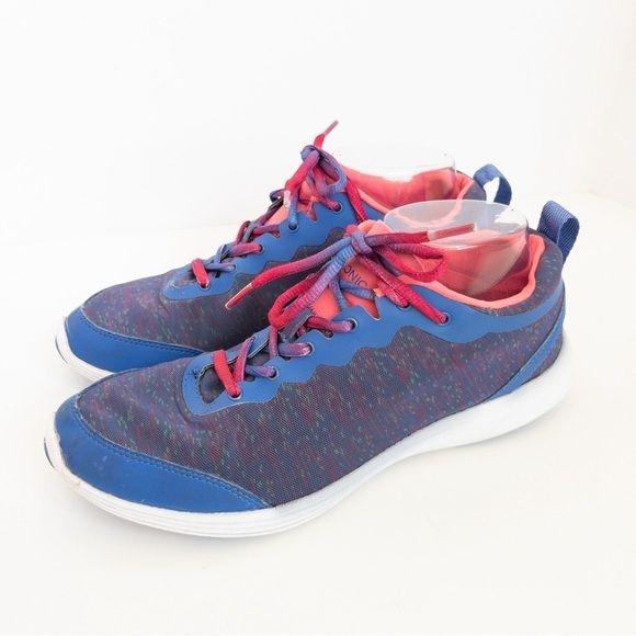 Vionic Agile Fyn Sneakers - Picture 1 of 13